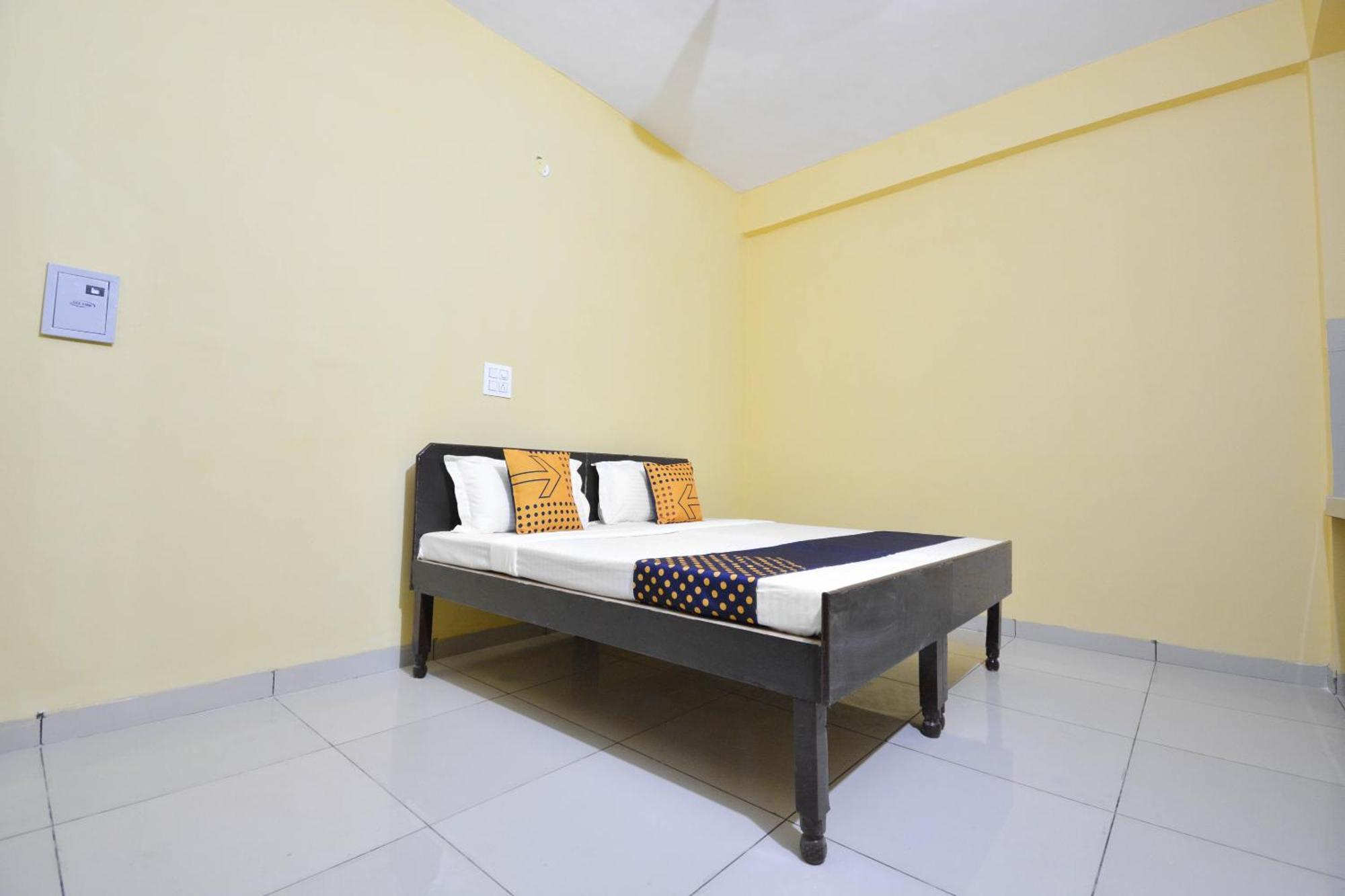 สปอต ออน 61033 โฮเต็ล ไดมอนด์ Hotel Sohana ภายนอก รูปภาพ