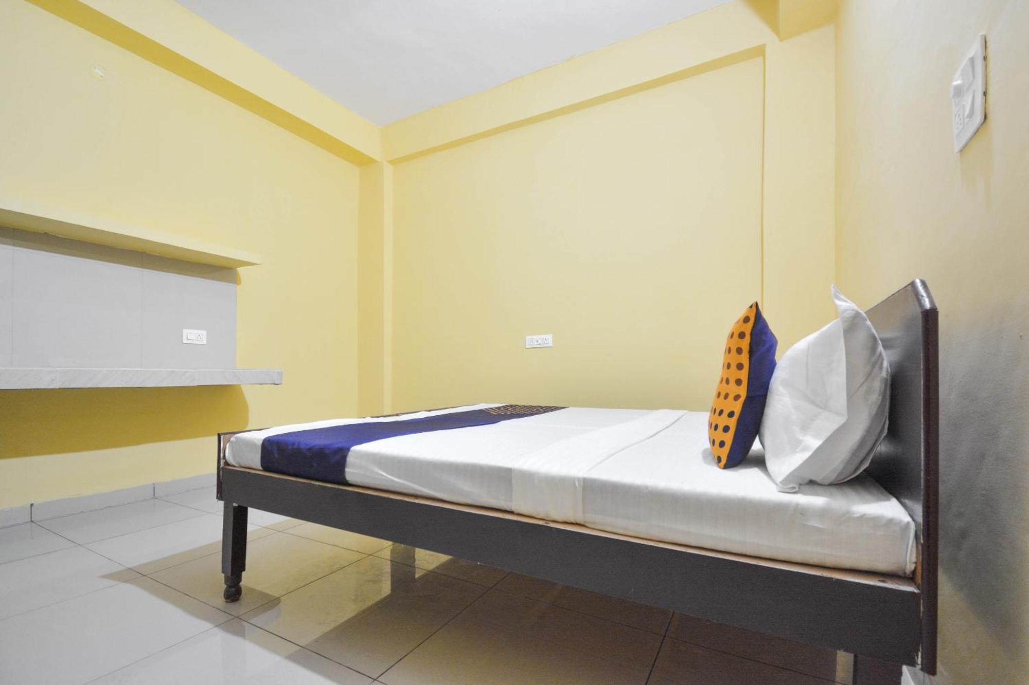 สปอต ออน 61033 โฮเต็ล ไดมอนด์ Hotel Sohana ภายนอก รูปภาพ