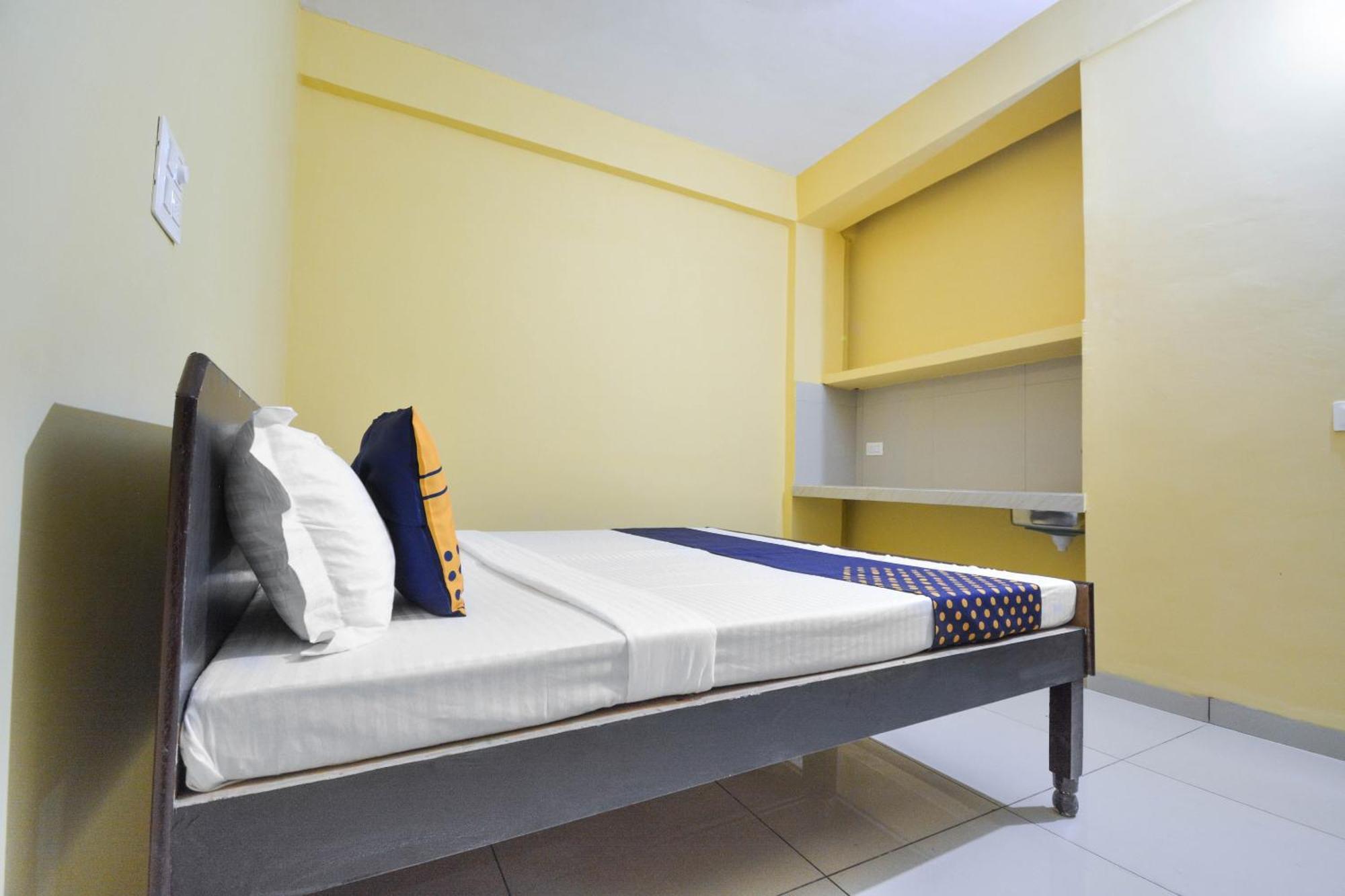 สปอต ออน 61033 โฮเต็ล ไดมอนด์ Hotel Sohana ภายนอก รูปภาพ